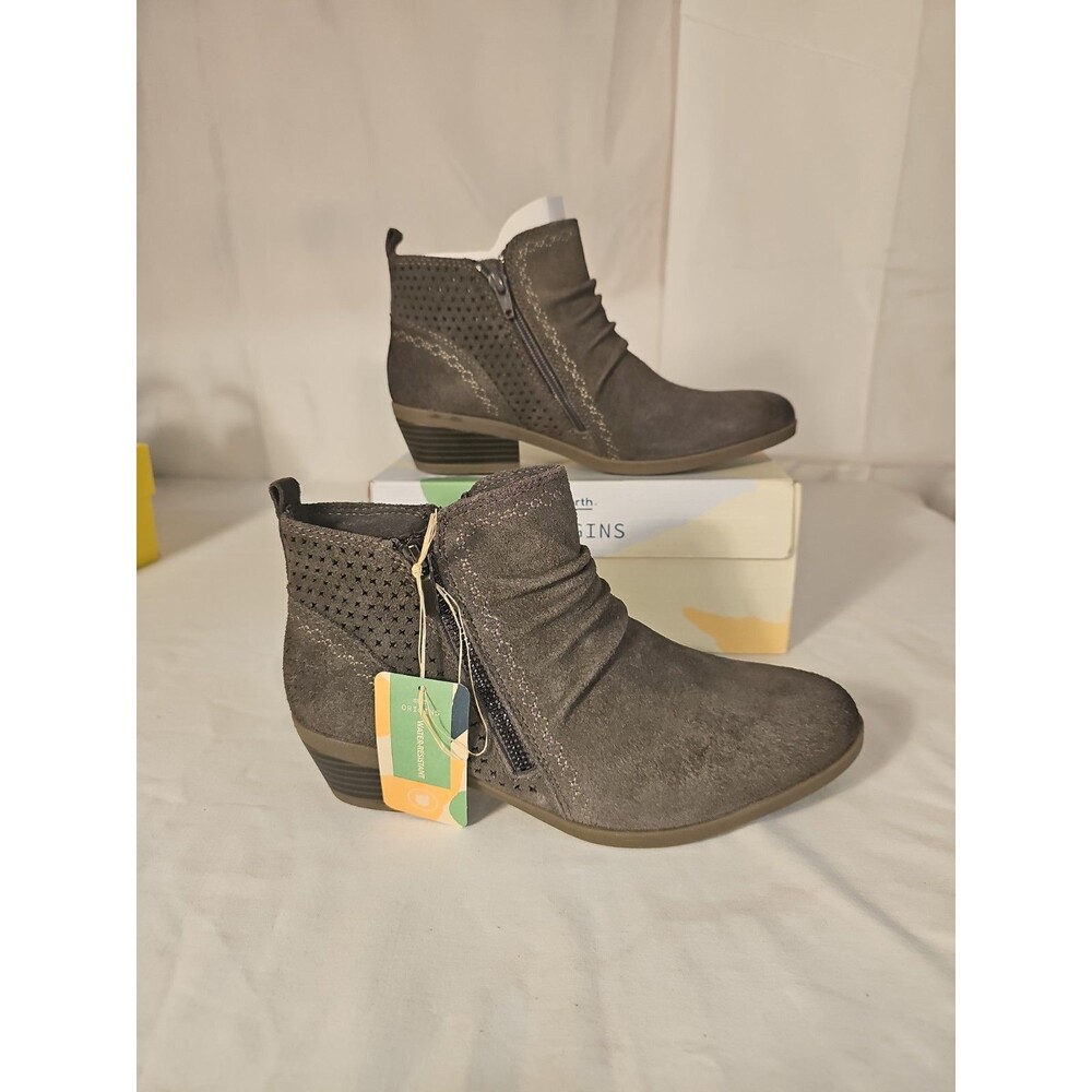 NIB Earth Origins Collette Cheryl Ankle Boots Womens Size 8M Gray Brick Suede
